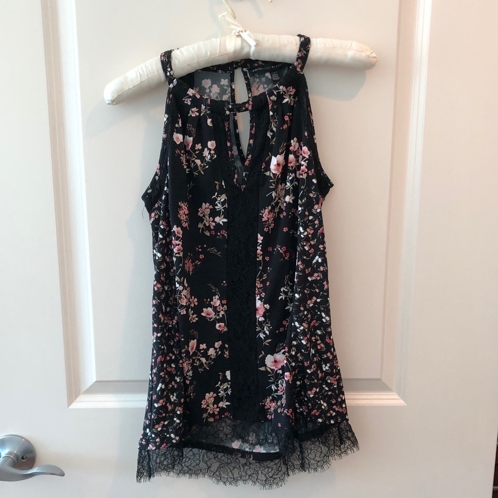 Sleeveless Floral Print Top With Lace